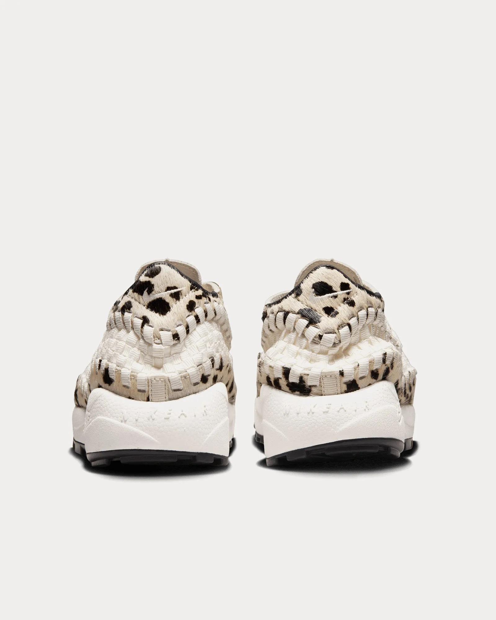 Air Footscape Woven Sail / Black Low Top Sneakers