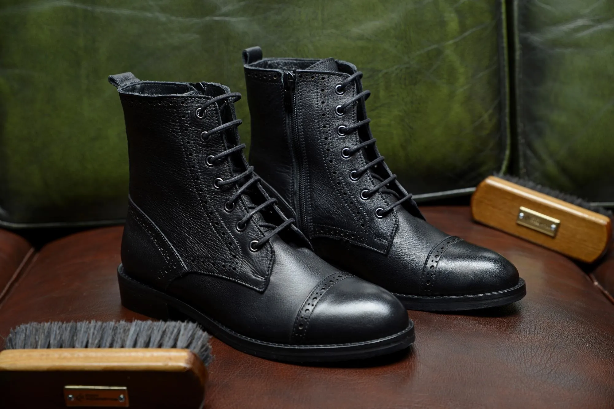 FOOT FEDERATION DERBY CAP-TOE WOMEN'S BOOT BLACK