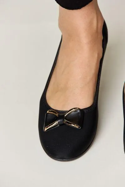 Forever Link Metal Buckle Womens Black Loafers