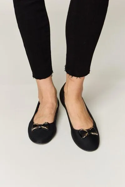 Forever Link Metal Buckle Womens Black Loafers