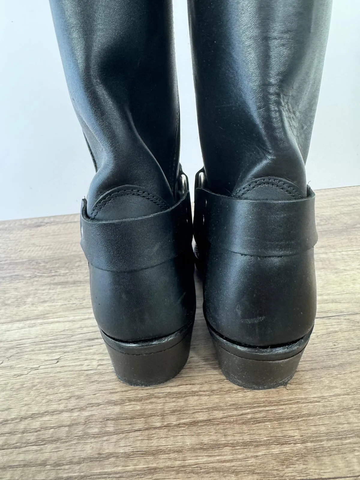 FRYE HARNESS 12R TALL LEATHER BOOTS