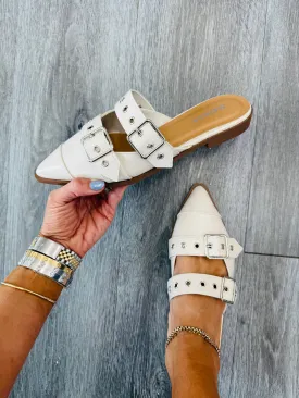 Off White Feeling Wild Pointed Toe Flats