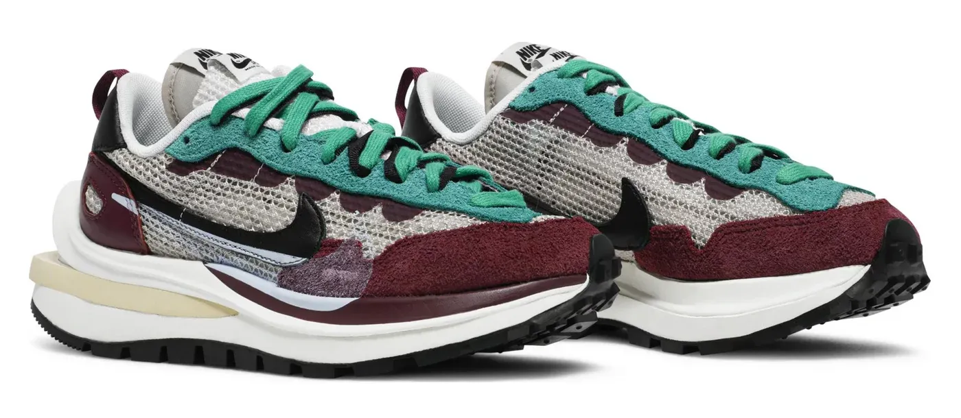 SACAI X NIKE VAPORWAFFLE RED GREEN