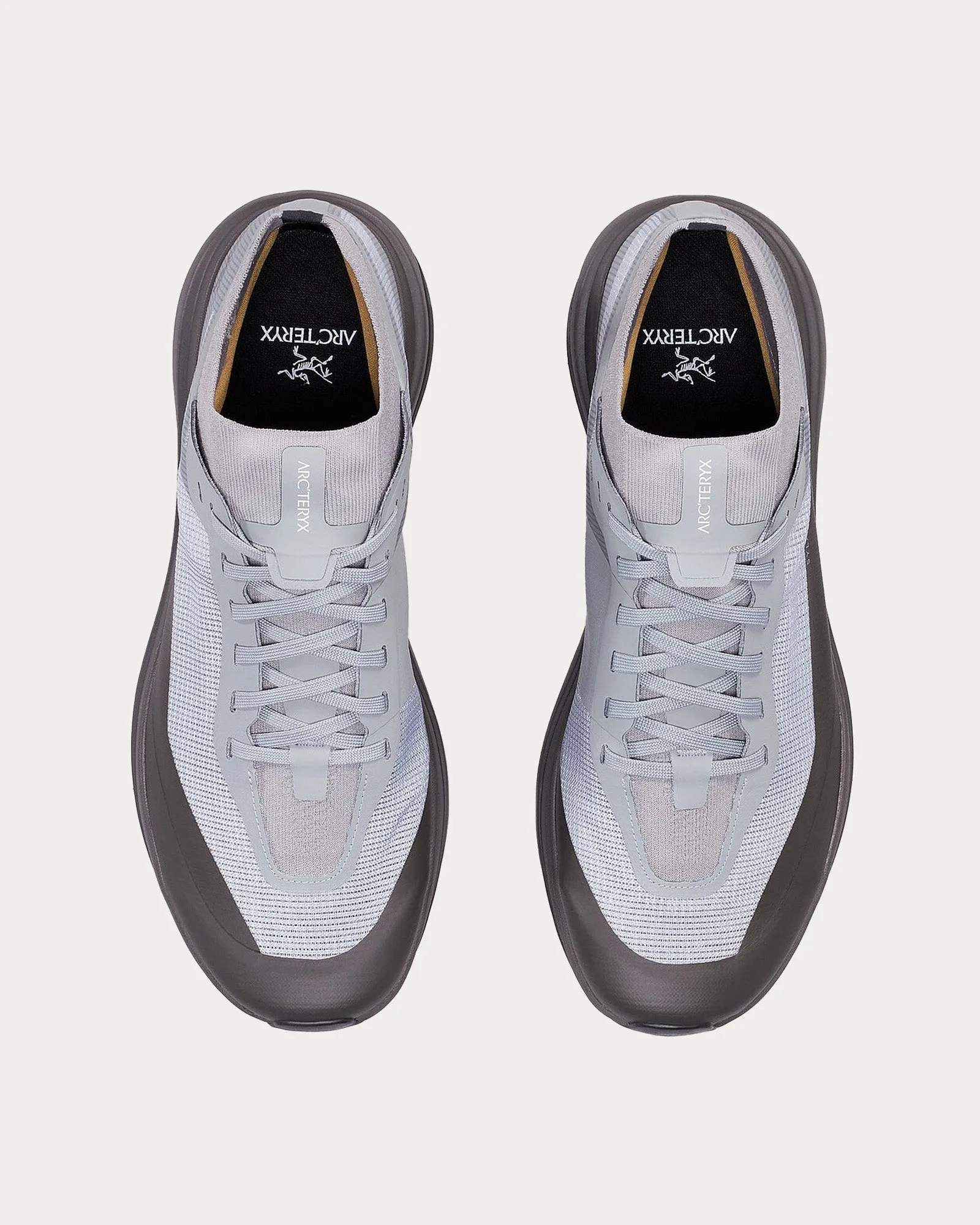 Sylan Smoke / Shark Running Shoes