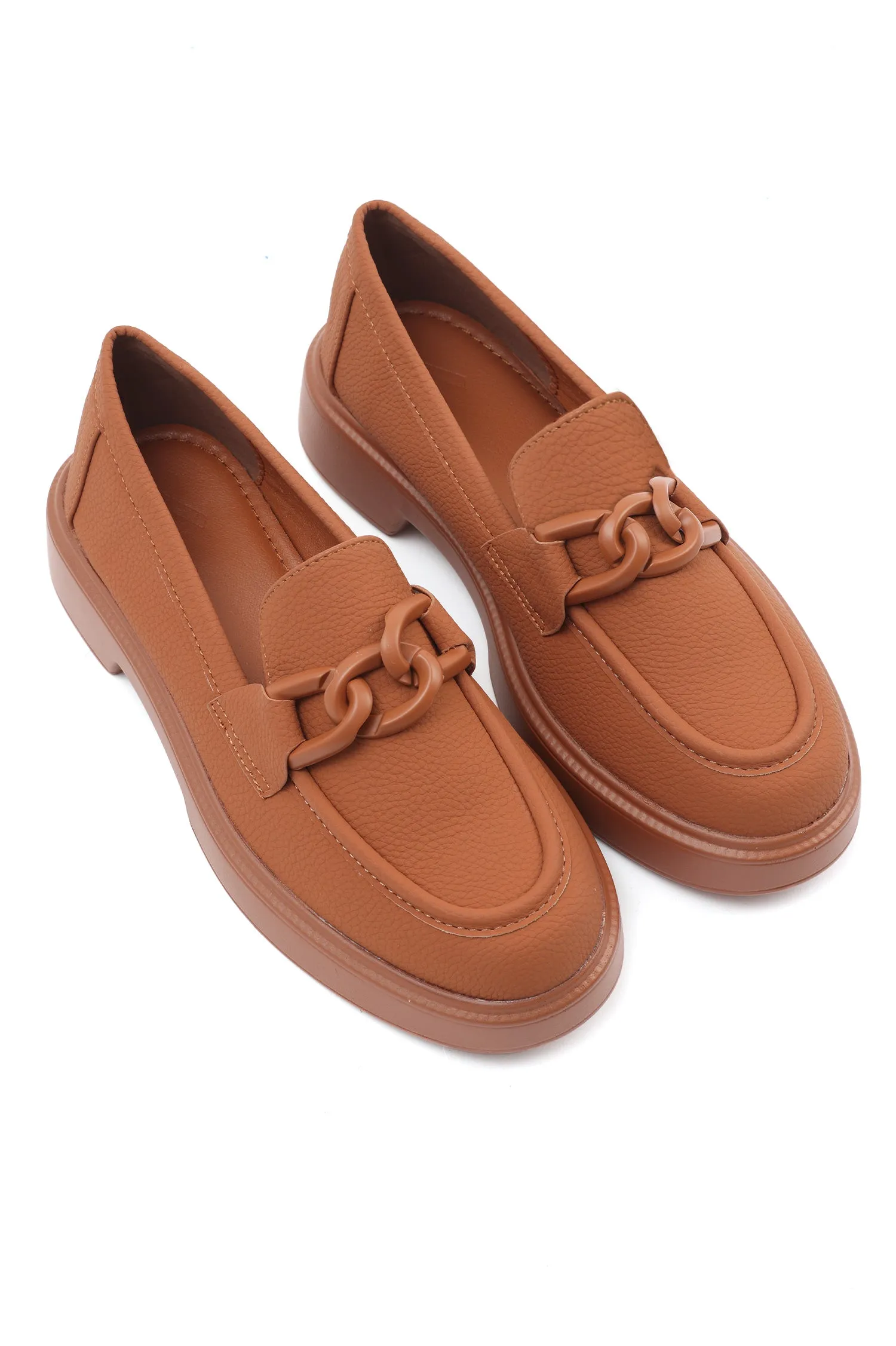 TEXTURED CHAIN LOAFERS-CAMEL