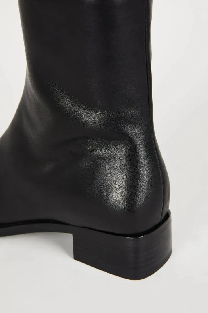 Tour Boot