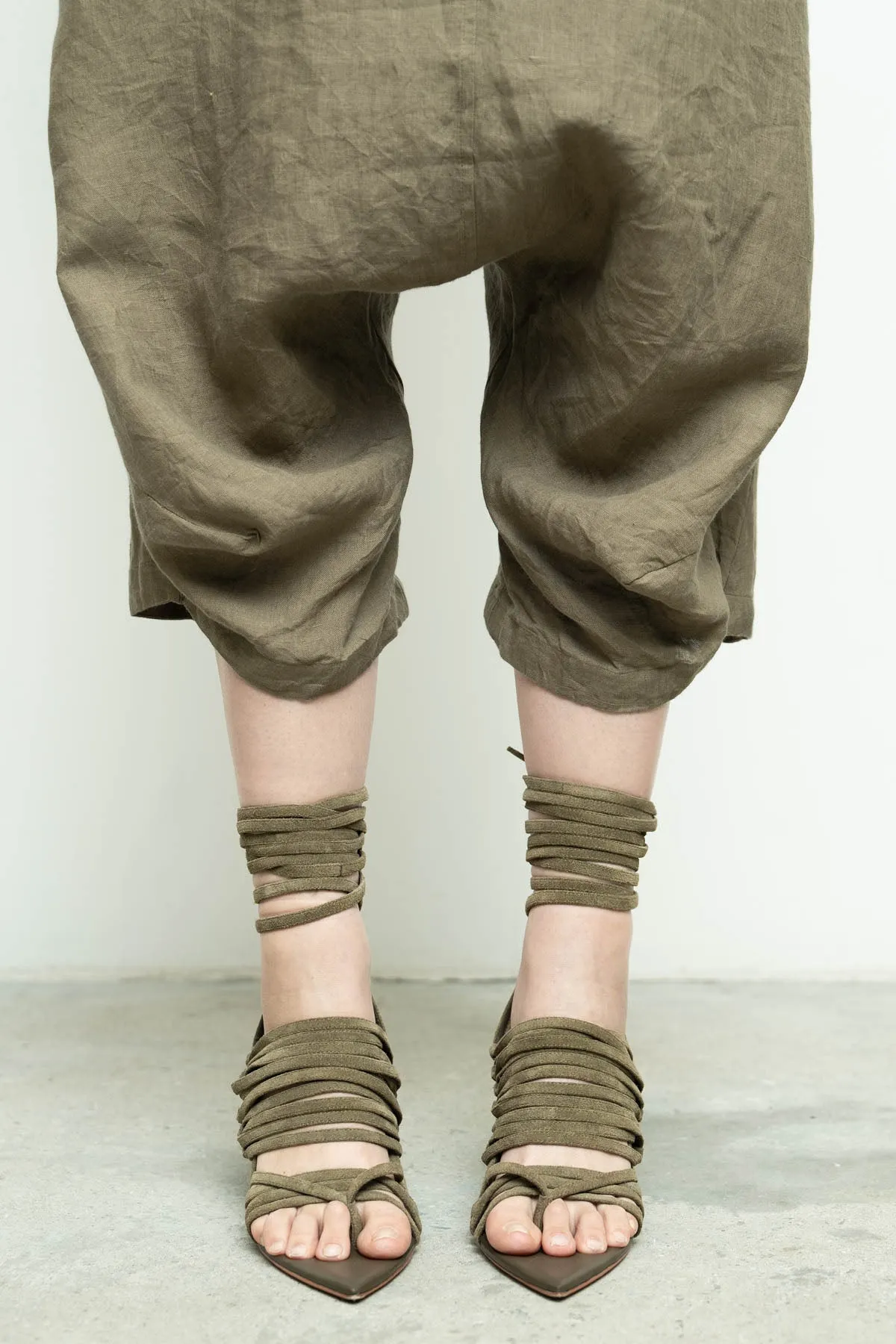 Vik Wedge Suede